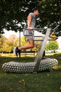 Dips on an outdoor treadmill